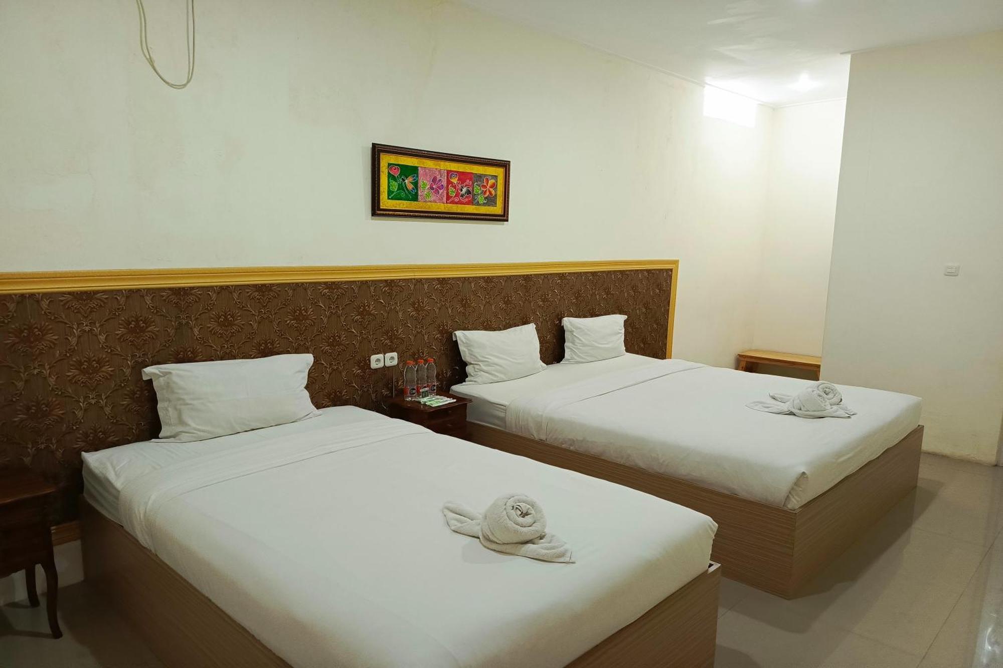 Adisa Homestay Маланг Екстериор снимка