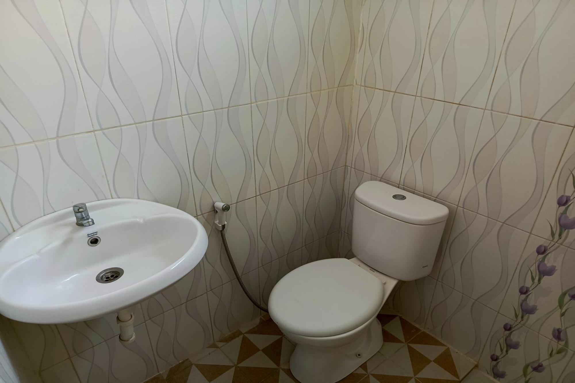 Adisa Homestay Маланг Екстериор снимка